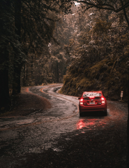 橡胶符合道路的地方：自治的工程和测试